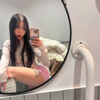 Full leaked Lily hawker private photo