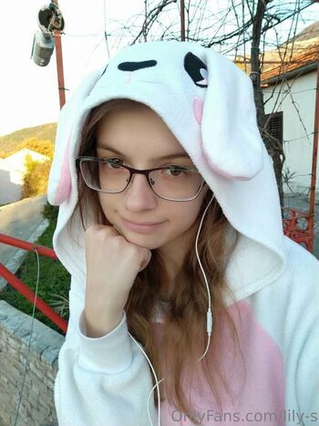 Lily S