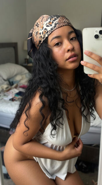 Full leaked Lily private photo