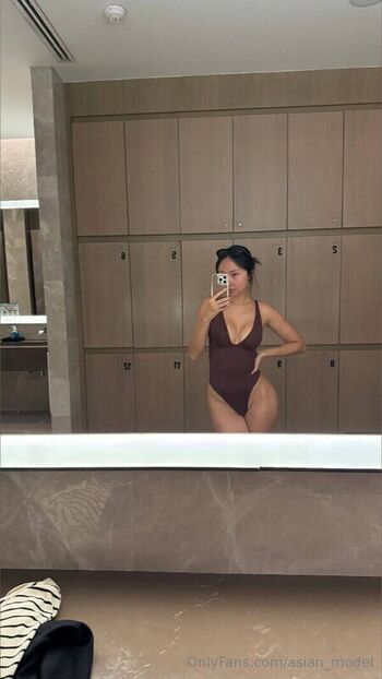 Full leaked Lily private photo