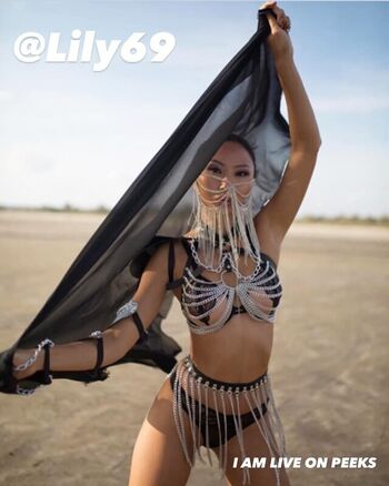 Full leaked Lily private photo