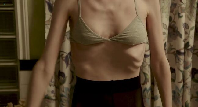 lilycollins