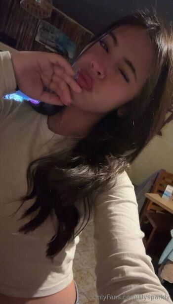 Full leaked Lilysparkly private photo