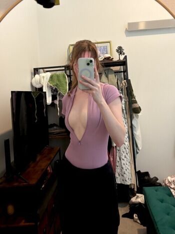 Full leaked Lilyybunny private photo