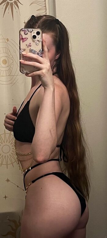 Full leaked Lilyybunny private photo