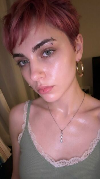 Full leaked Linda private photo