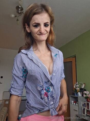Full leaked Lindariver page private photo