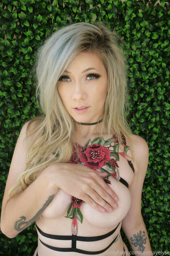 Full leaked Lindsay elyse private photo