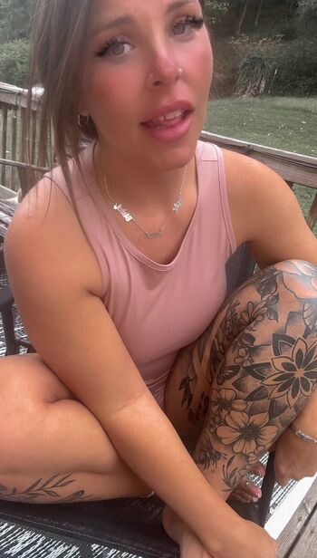 Full leaked Lindzee private photo