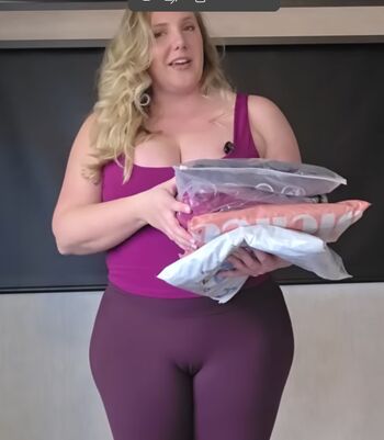 Full leaked Linzathome private photo
