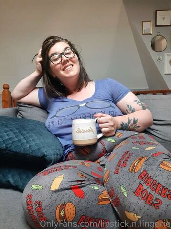 Full leaked Lipstick n lingerie page private onlyfans photo