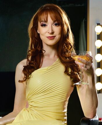 Full leaked Lisa foiles page private photo