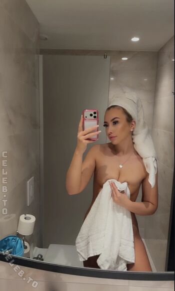 Full leaked Lisaaurelle private photo