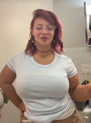 Full leaked Littleeviecosplay private photo