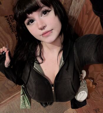 Full leaked Littlerobin private photo