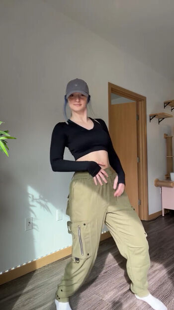 Full leaked Littlesiha private photo