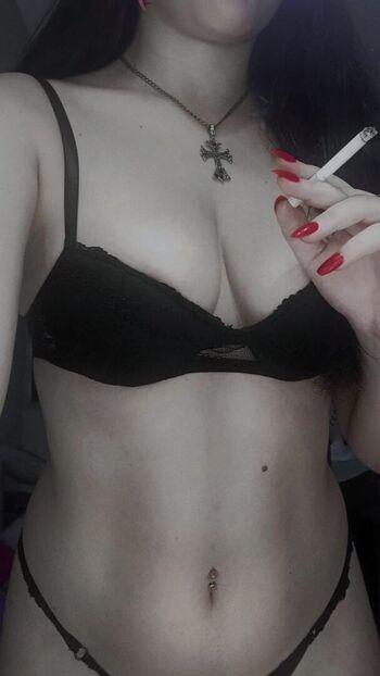 Full leaked Livampire private photo
