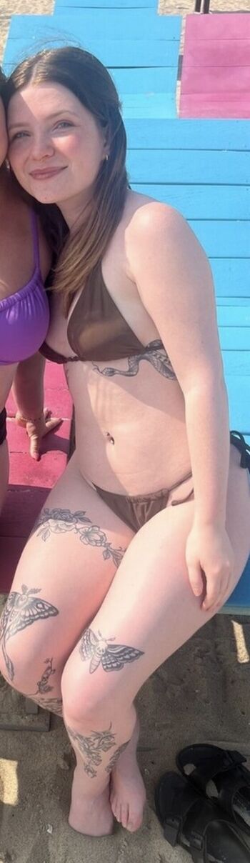 Full leaked Liz kelly private photo