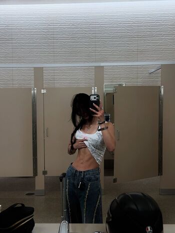 Full leaked Liza lowe private photo