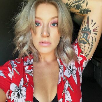 Full leaked Lizz pedersen private photo