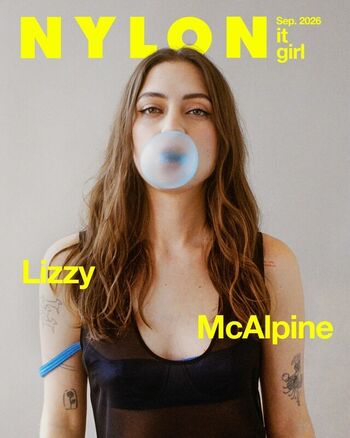 Full leaked Lizzy mcalpine private photo
