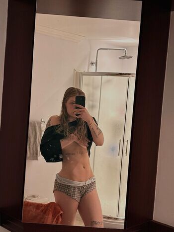 Full leaked Lizzy nb private photo
