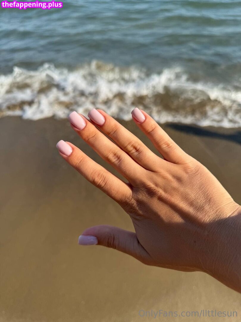 llttlesun नग्न OnlyFans फोटो #17