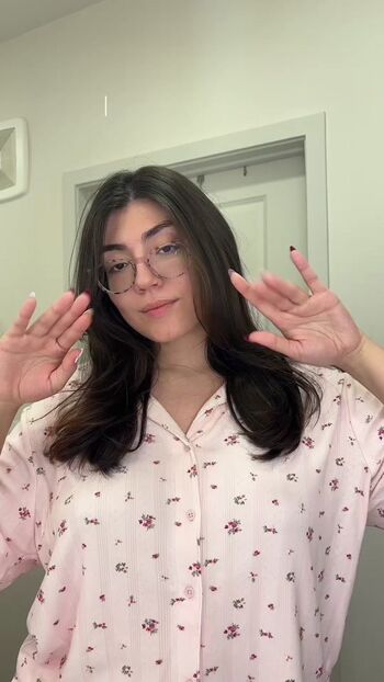 Full leaked Lofiluvasmr page private photo