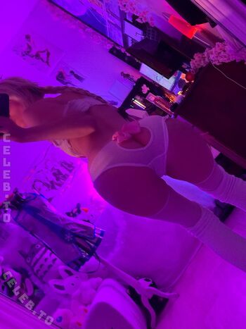 Full leaked Lofipeach cos private photo