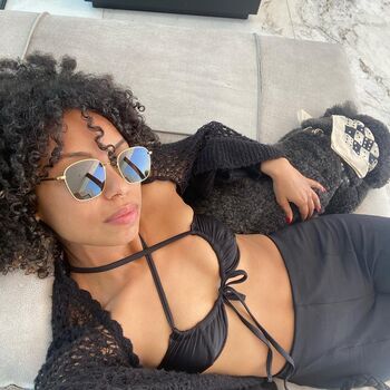 Full leaked Logan browning private photo