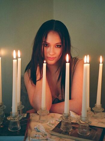 Full leaked Lola tung private photo
