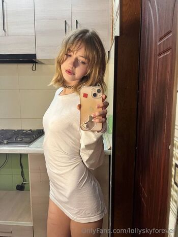 Full leaked Lollyskyforever private photo