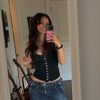 Leaked Billie eilish / private photo viral onlyfans