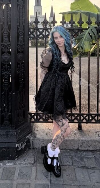 Londyn Emobarbie6