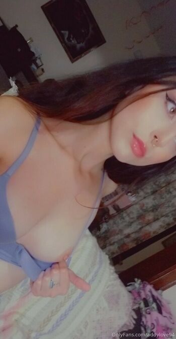 Full leaked Lonelypeaches page private photo