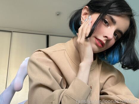 Full leaked Loonassoftfeet  page private photo