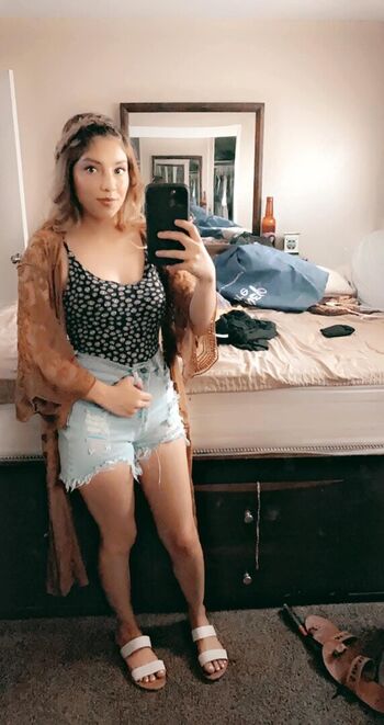 Full leaked Loovee seeniaa private photo