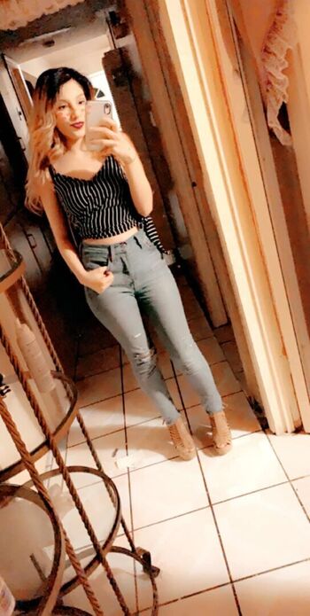 Full leaked Loovee seeniaa private photo