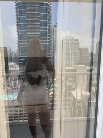 Full leaked Loraasmith private photo
