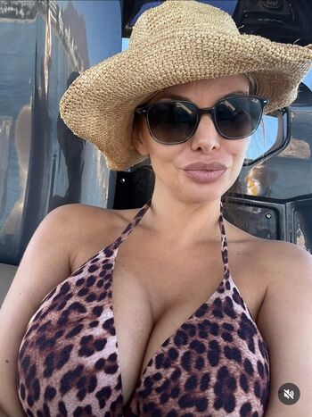 Full leaked Loralora private photo