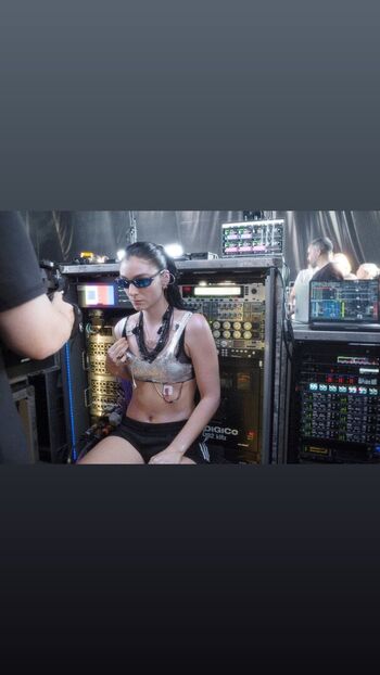 Full leaked Lorde private photo