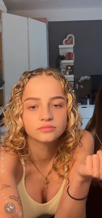 Full leaked Lori ality private photo