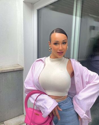 Full leaked Lou paul page private photo