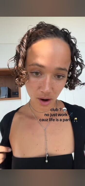 Full leaked Loubellefaix private photo