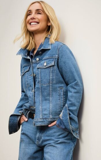 Full leaked Louise redknapp page private photo