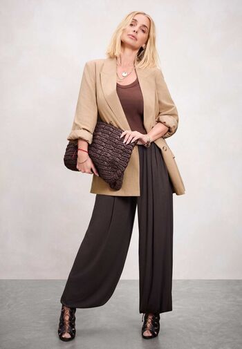 Full leaked Louise redknapp page private photo