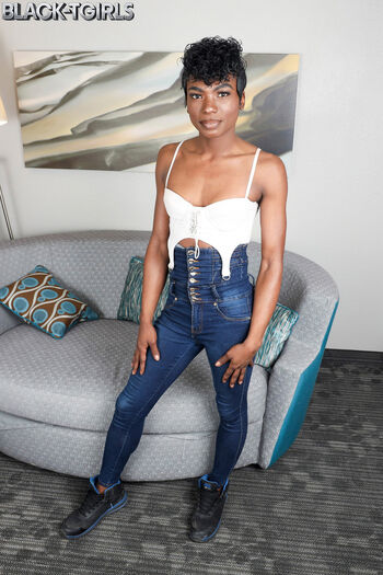 Full leaked Lovelylacey private photo