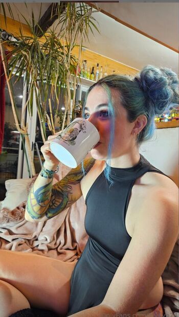 Full leaked Lovilyn private photo