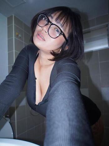 Full leaked Lttly bnny private photo