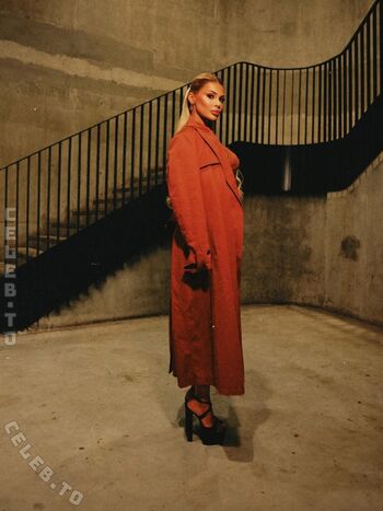 Full leaked Luana vjollca page private photo